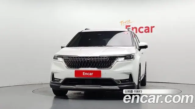 Kia Carnival 2022 — Фото 2/20
