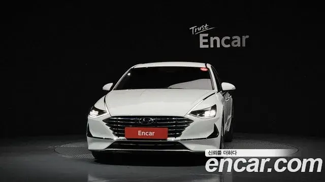 Hyundai Sonata 2019 — Фото 2/20