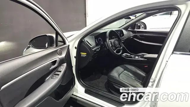 Hyundai Sonata 2019 — Фото 8/20