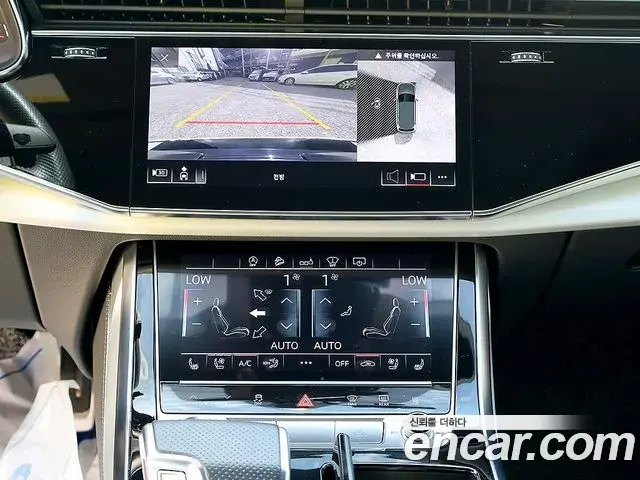 Audi Q7 2020 — Фото 8/20