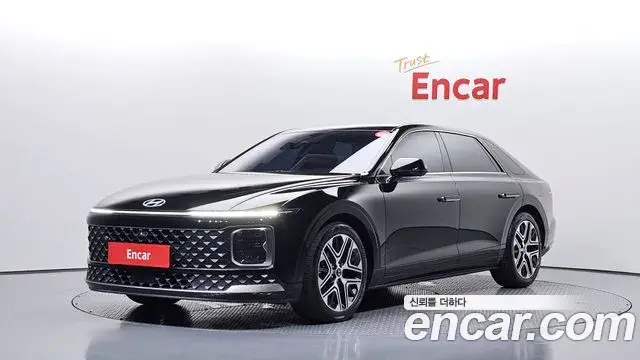Hyundai Grandeur 2023 — Фото 1/20
