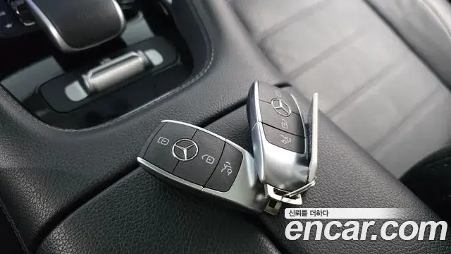 Mercedes-Benz GLE-Class 2023 — Фото 15/20