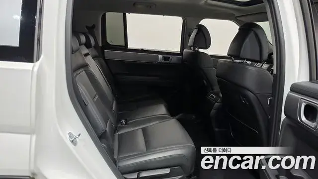 Hyundai Santa Fe 2023 — Фото 11/20
