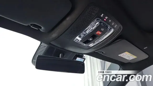 Mercedes-Benz GLB-Class 2021 — Фото 18/20