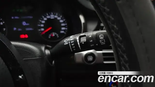 Kia Seltos 2020 — Şəkil 2/32