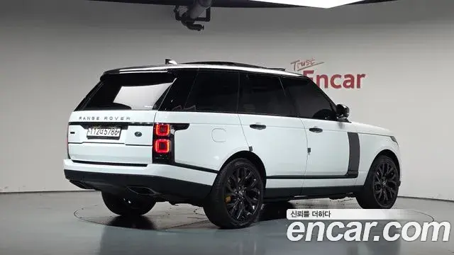 Land Rover Range Rover 2019 — Photo 19/46