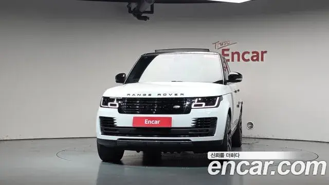Land Rover Range Rover 2019 — Photo 35/46