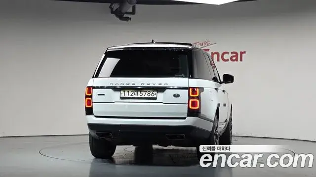 Land Rover Range Rover 2019 — Photo 13/46