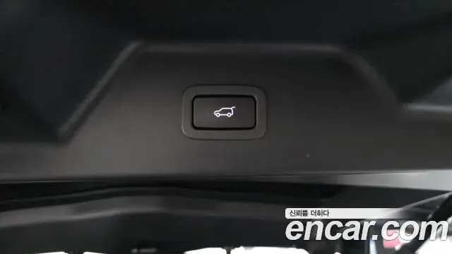 Land Rover Range Rover 2019 — Photo 39/46