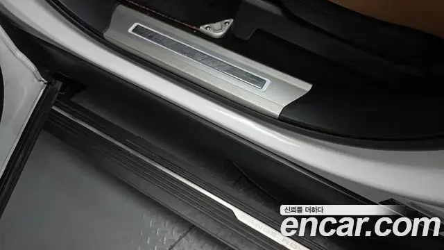 Land Rover Range Rover 2019 — Photo 40/46