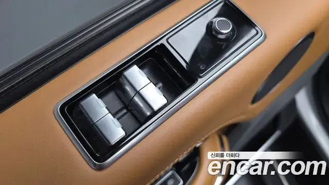 Land Rover Range Rover 2019 — Photo 7/46