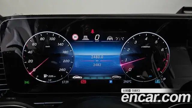 Mercedes-Benz GLE-Class 2025 — Фото 8/20
