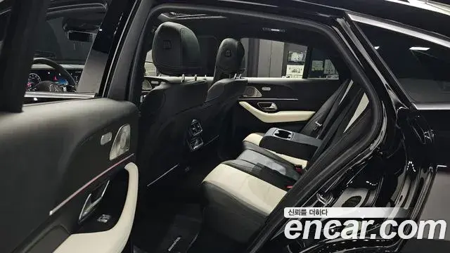 Mercedes-Benz GLE-Class 2025 — Фото 11/20