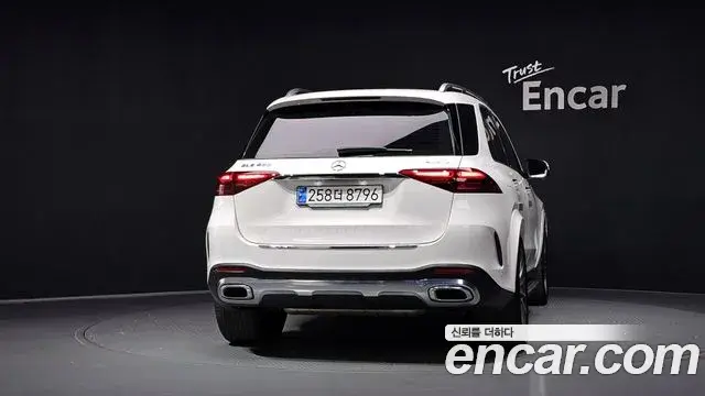 Mercedes-Benz GLE-Class 2023 — Фото 4/20