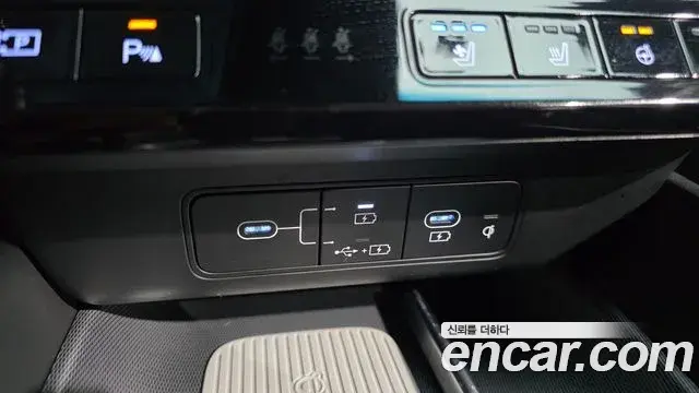 Hyundai Grandeur 2023 — Фото 13/20