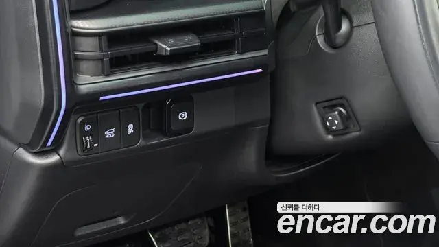 Hyundai Santa Fe 2024 — ფოტო 13/20