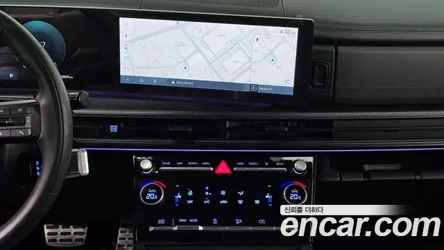 Hyundai Santa Fe 2024 — ფოტო 18/20