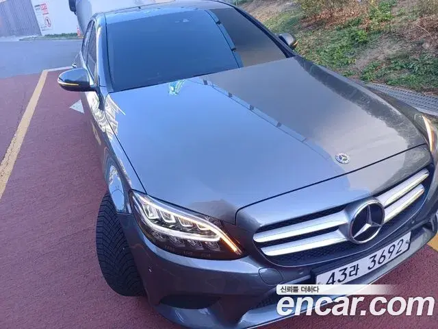 Mercedes-Benz C-Class 2019 — Фото 6/19