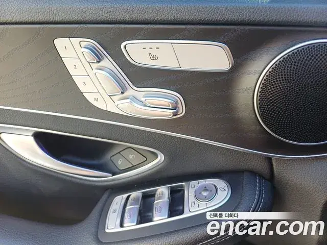 Mercedes-Benz C-Class 2019 — Фото 9/19