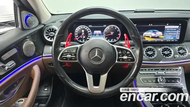 Mercedes-Benz E-Class 2019 — Фото 13/20