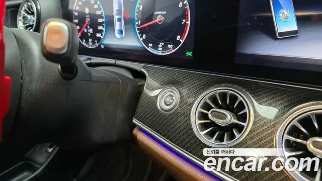 Mercedes-Benz E-Class 2019 — Фото 19/20
