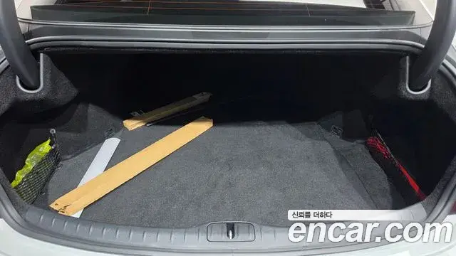 Genesis Electrified G80 2021 — Şəkil 18/20