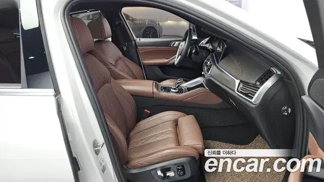 BMW X6 2022 — Photo 10/20
