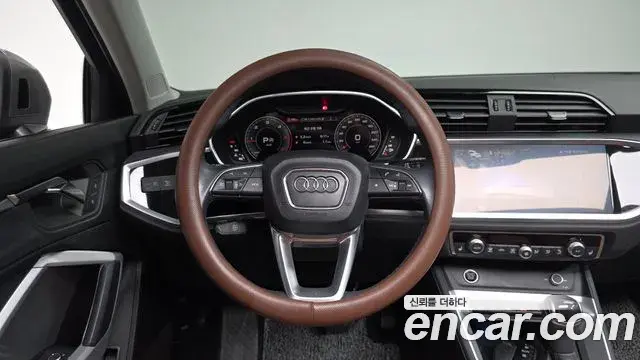 Audi Q3 2023 — Фото 18/20