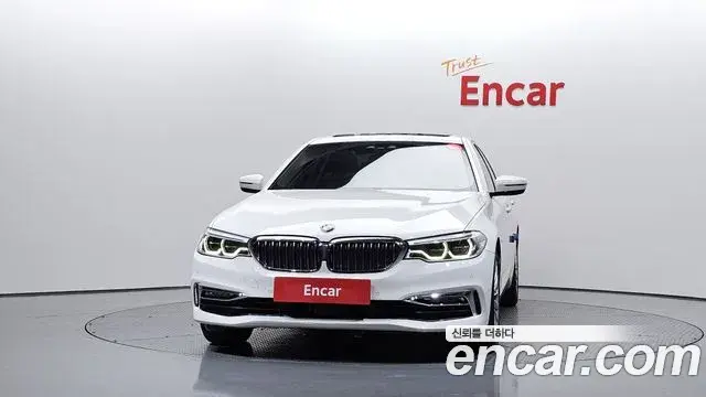 BMW 5 Series 2018 — Фото 3/20