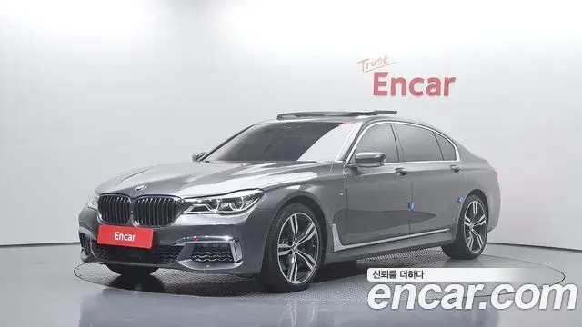 BMW 7 Series 2018 — Фото 1/20