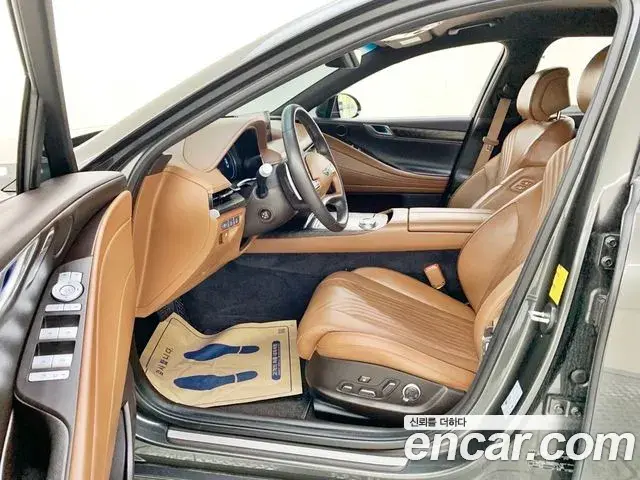 Genesis Electrified G80 2021 — Şəkil 12/20