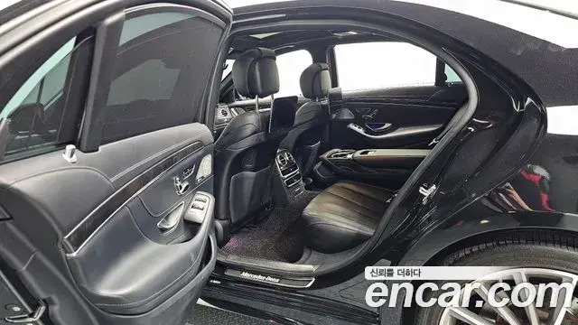 Mercedes-Benz S-Class 2018 — Фото 11/20
