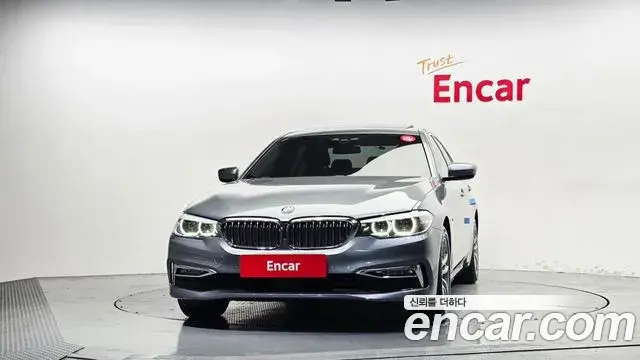 BMW 5 Series 2018 — Фото 3/20