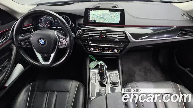 BMW 5 Series 2018 — Фото 7/20