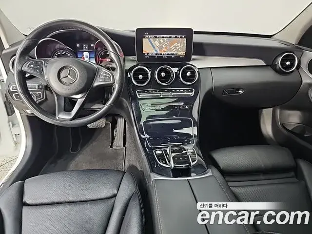 Mercedes-Benz C-Class 2018 — Фото 5/18