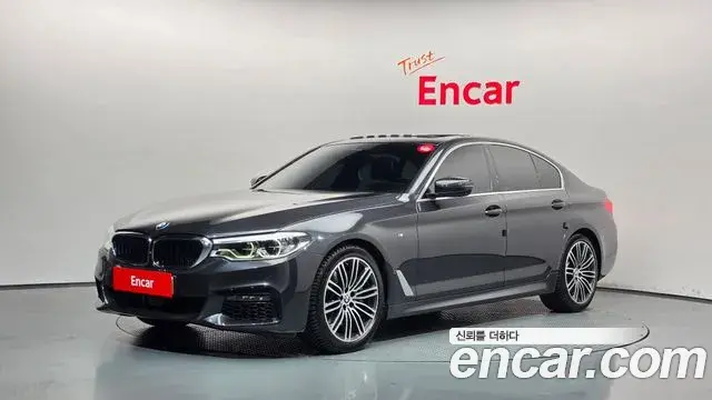 BMW 5 Series 2019 — Фото 1/20