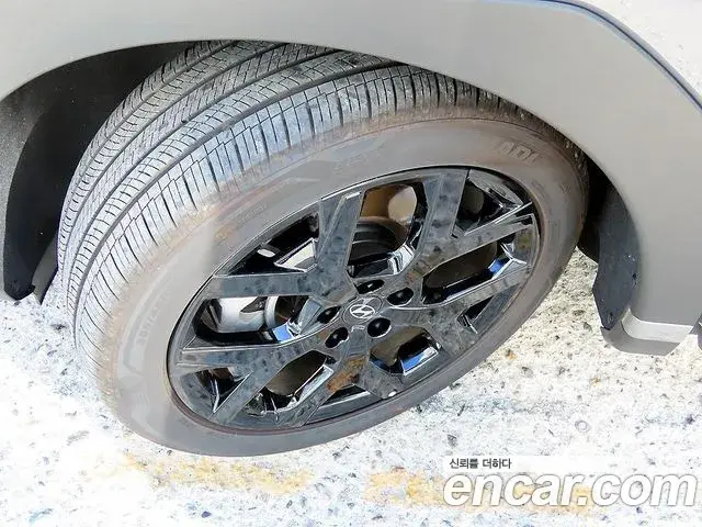 Hyundai Santa Fe 2025 — Şəkil 19/20