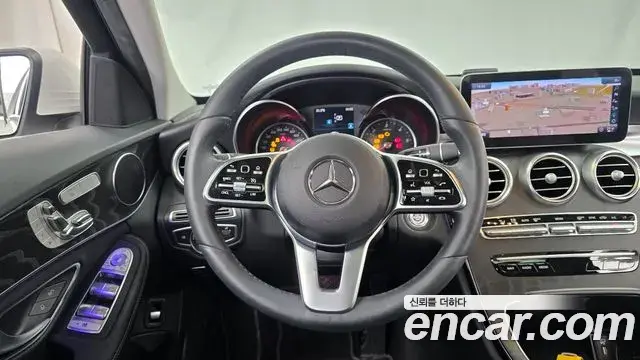 Mercedes-Benz C-Class 2019 — Фото 12/20