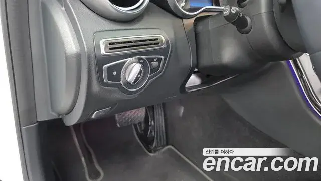Mercedes-Benz C-Class 2019 — Фото 17/20