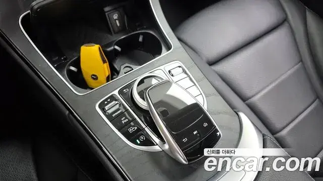 Mercedes-Benz C-Class 2019 — Фото 18/20