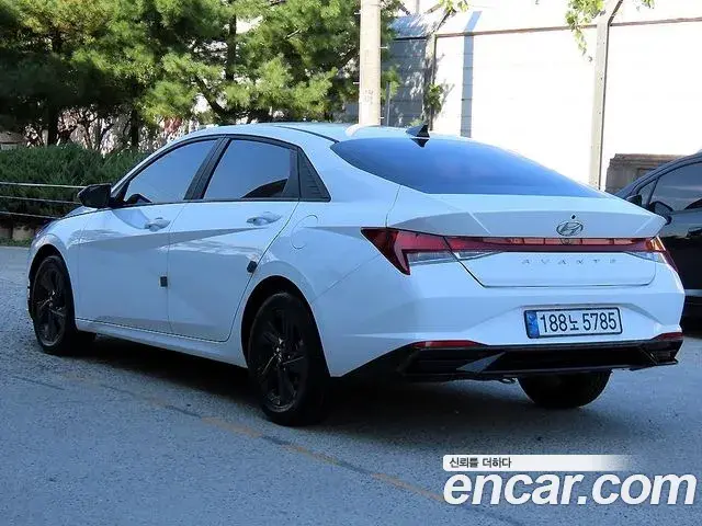 Hyundai Avante 2022 — Фото 2/20