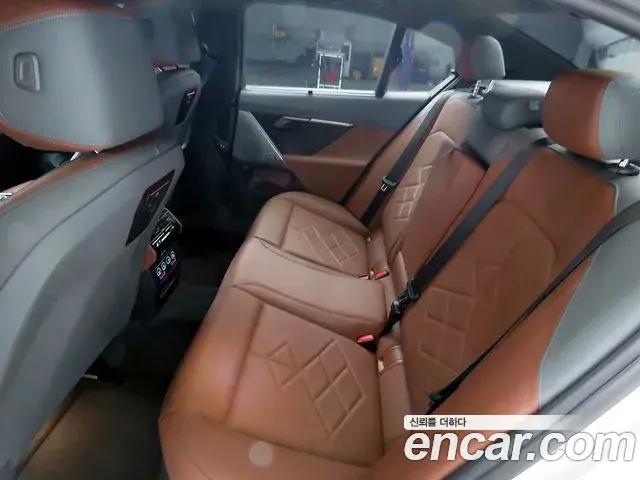 BMW 5 Series 2025 — Şəkil 5/20