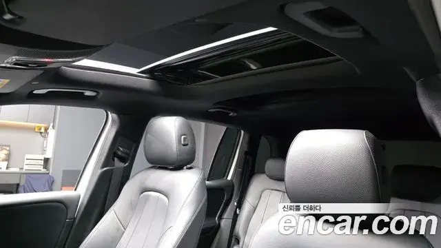Mercedes-Benz GLB-Class 2021 — Фото 19/20