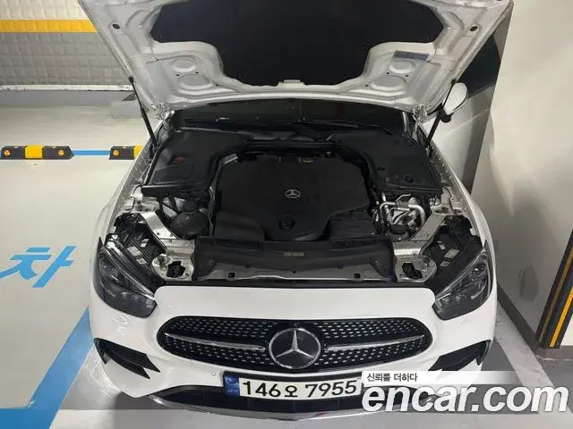 Mercedes-Benz E-Class 2021 — Фото 6/19