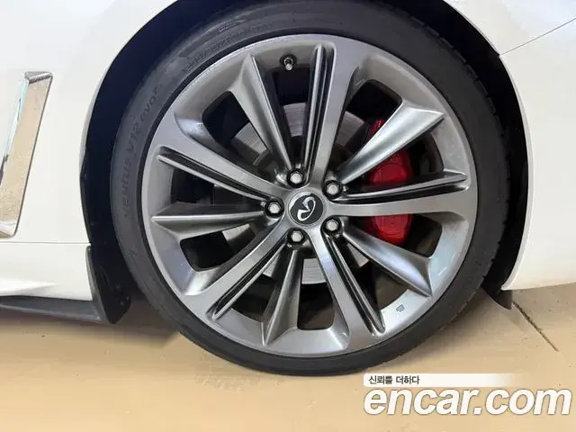 Infiniti Q60 2018 — Фото 13/20
