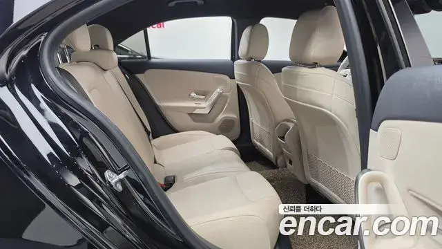 Mercedes-Benz A-Class 2021 — Фото 11/20