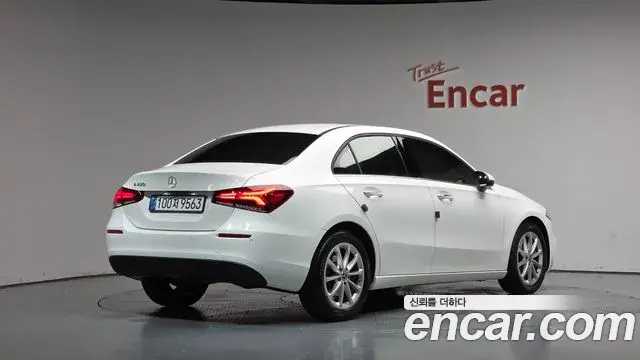 Mercedes-Benz A-Class 2020 — Фото 2/20