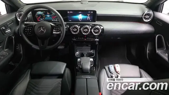 Mercedes-Benz A-Class 2020 — Фото 11/20