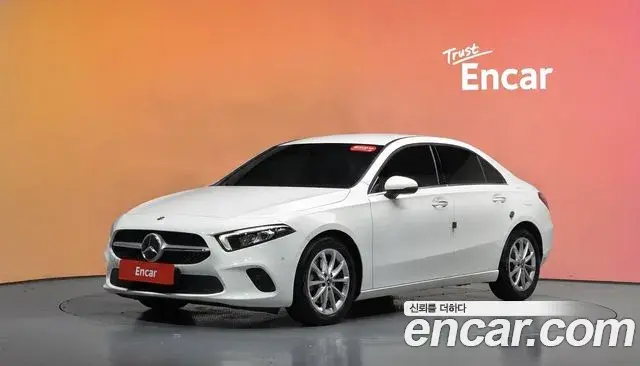 Mercedes-Benz A-Class 2020 — Фото 1/20