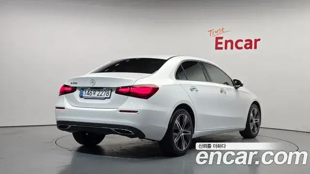 Mercedes-Benz A-Class 2025 — Фото 2/20